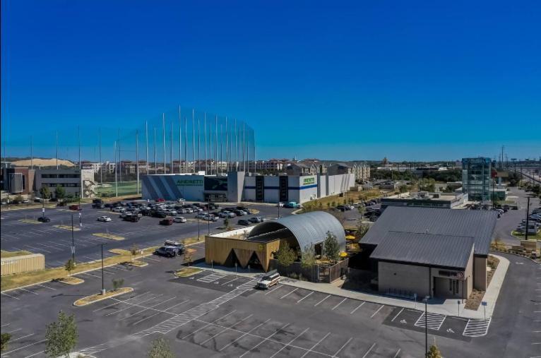 Simplicity At The Rim 1117 I Spacious 1 Bed 1 Bth Apartment San Antonio
