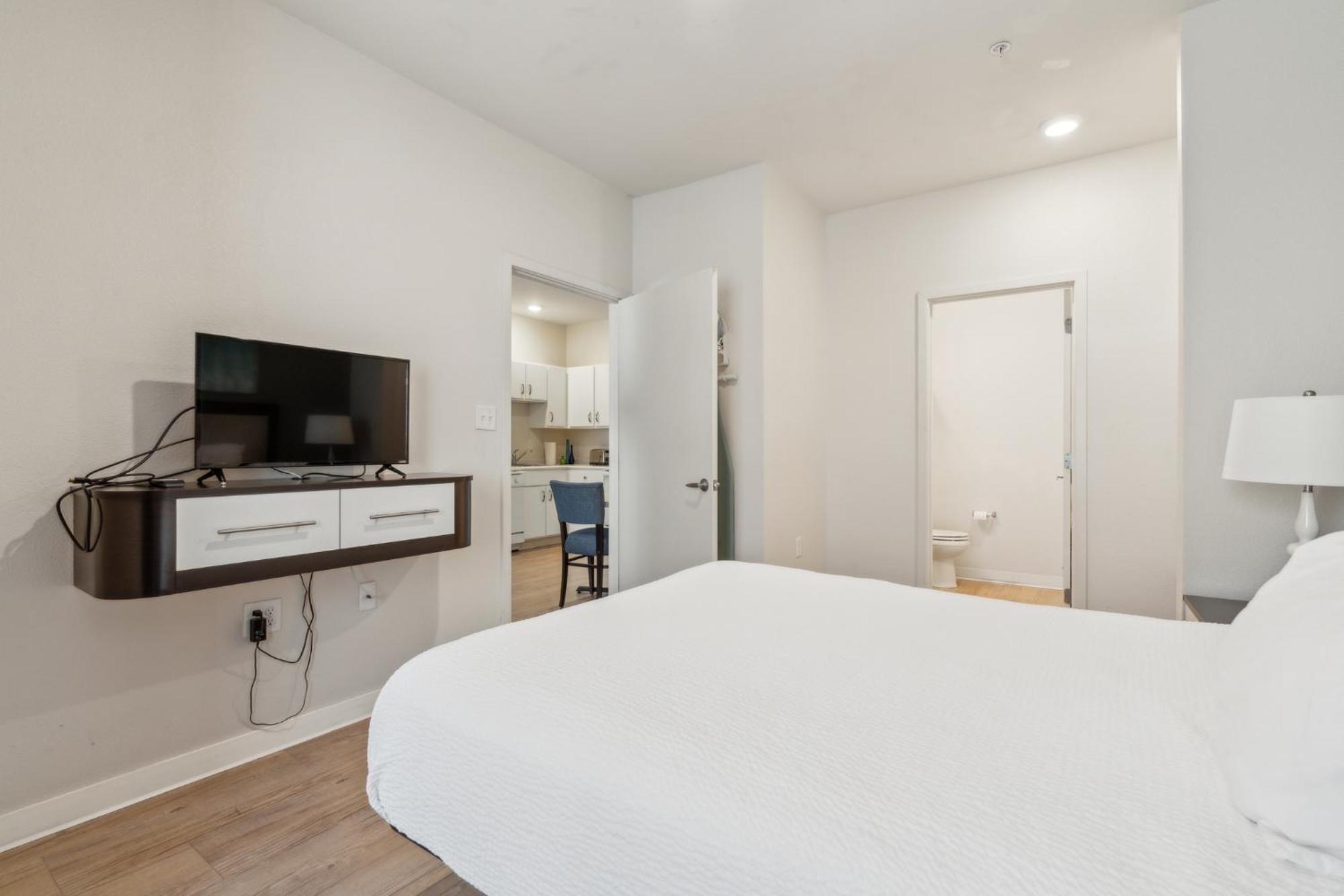 Simplicity At The Rim 1117 I Spacious 1 Bed 1 Bth San Antonio
