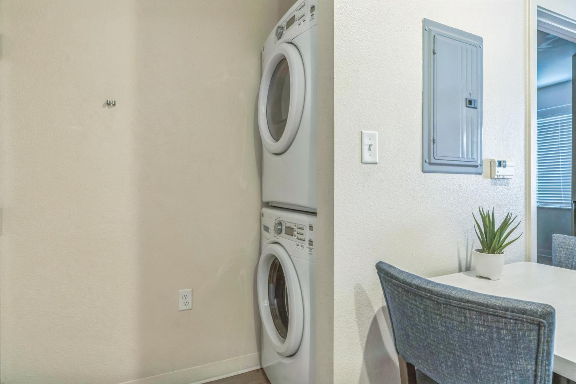 Simplicity At The Rim 1117 I Spacious 1 Bed 1 Bth San Antonio